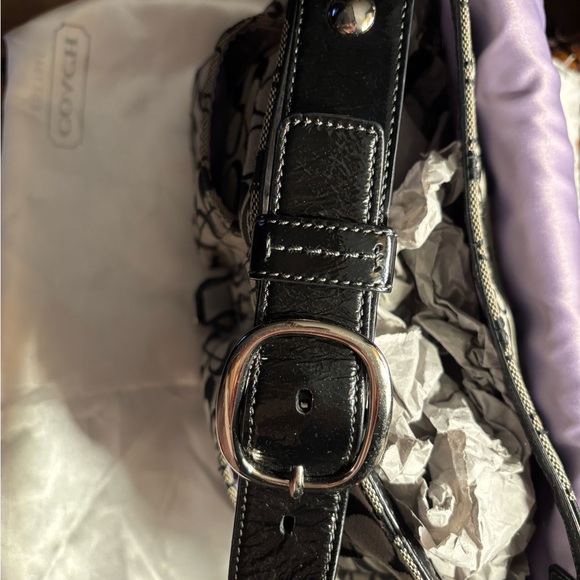 COACH Bleeker 12562 Shoulder Bag Black Patent Leather/Signature Canvas Medium - Picture 8 of 16